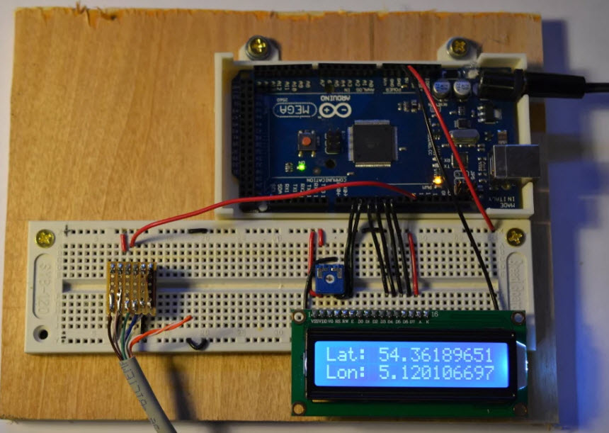 GPS Clock using an Arduino Board with LCD