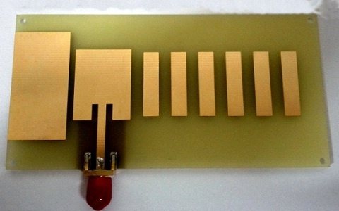Design of Nonplanar Microstrip Antennas 洋書